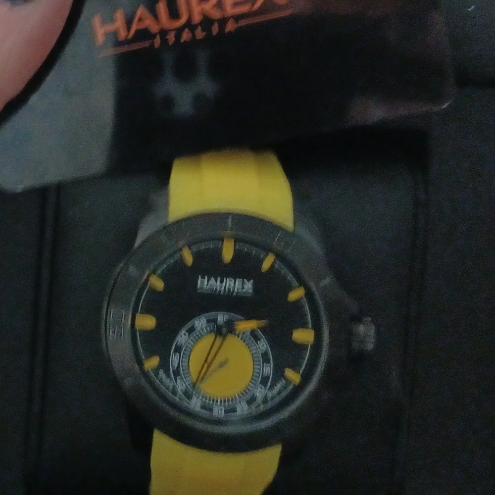 Italian made mens casual watch.   NEW  never worn - Picture 6 of 8